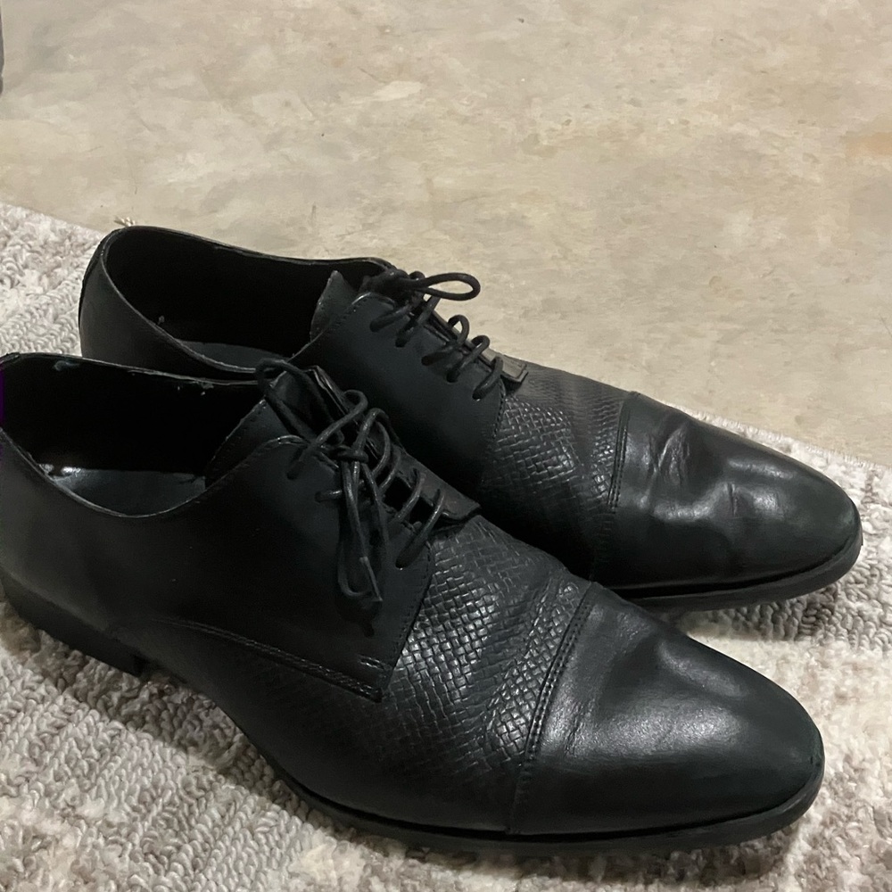 Zara Black Oxford Shoes with Cap Toe